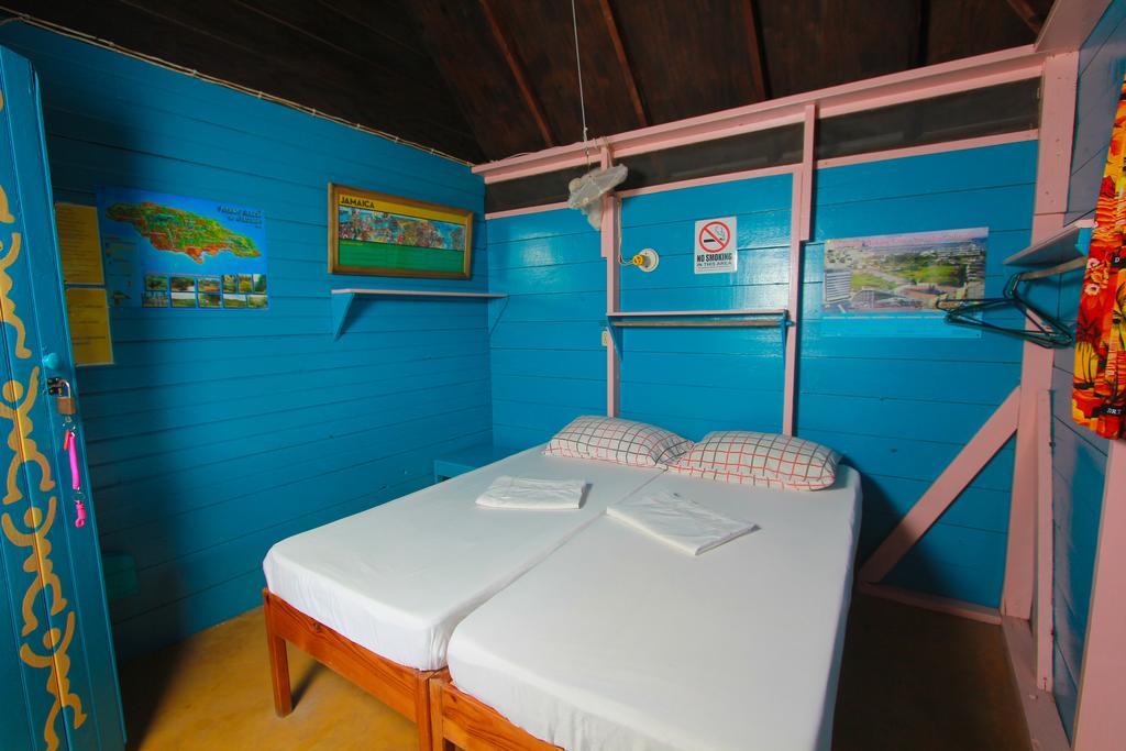 Bed and Breakfast Zion Country Manchioneal Номер фото